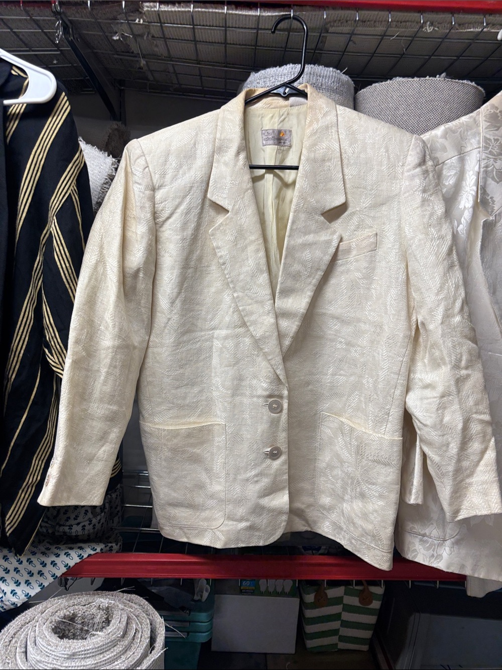Liz Claiborne Cream Textured Two-Button Blazer
